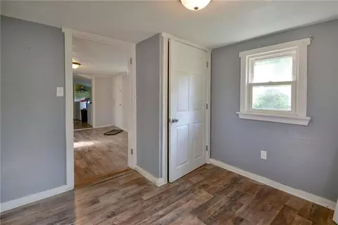 Entry Way - 407 S Clarke Ave, Clever, MO 65631 photo 2 of 2