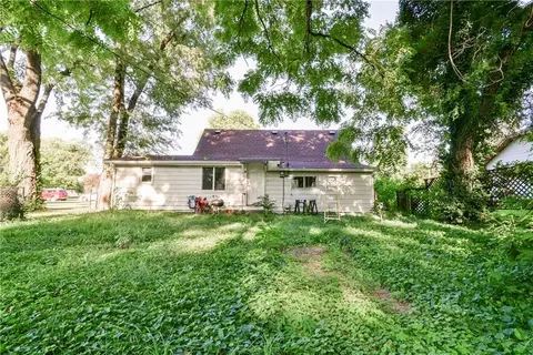Exterior - 407 S Clarke Ave, Clever, MO 65631 photo 3 of 4
