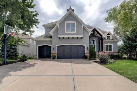 11515 W 165th Ter, Overland Park, KS 66221