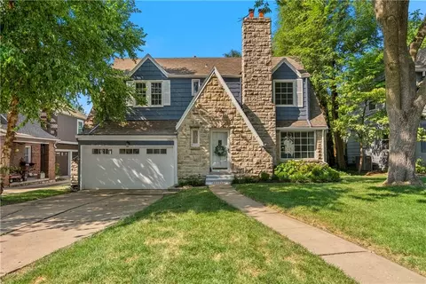 1260 W 72nd St, Kansas City, MO 64114