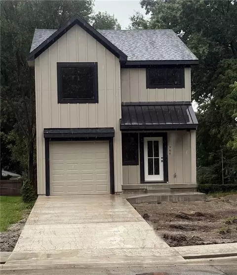 506 NW 15th St, Blue Springs, MO 64015
