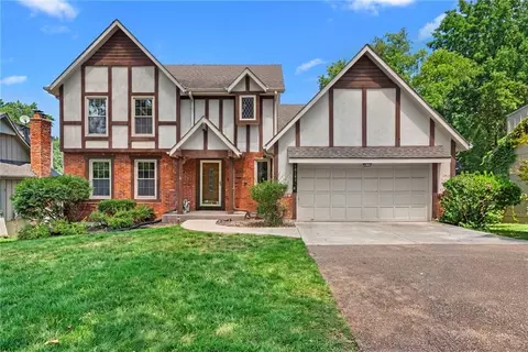 10183 Switzer Rd, Overland Park, KS 66212