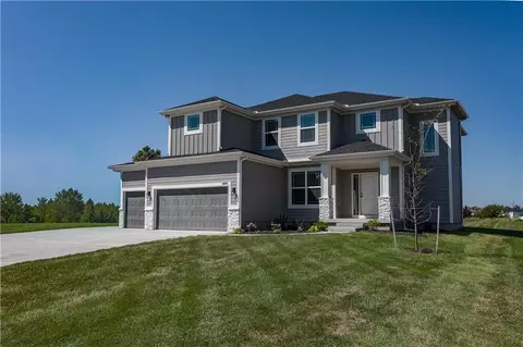 16978 S Brentwood St, Olathe, KS 66062