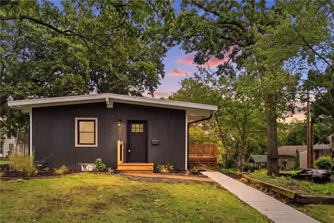1414 Park Ct, Kansas City, MO 64111