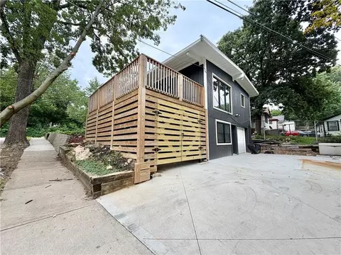 1414 Park Ct, Kansas City, MO 64111