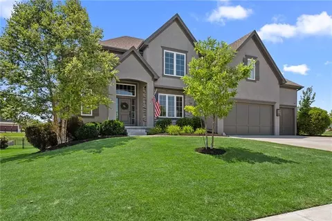17200 Melrose St, Overland Park, KS 66221