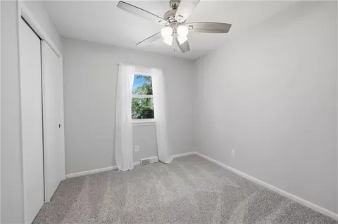 Bedroom - 504 SW Persels Rd, Lees Summit, MO 64081 photo 5 of 8