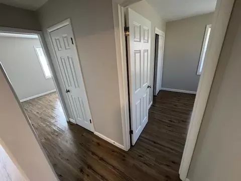 Entry Way - 300 Oak St, Freeman, MO 64746 photo 1 of 1