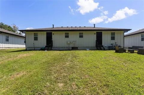 Exterior - 300 Oak St, Freeman, MO 64746 photo 4 of 13