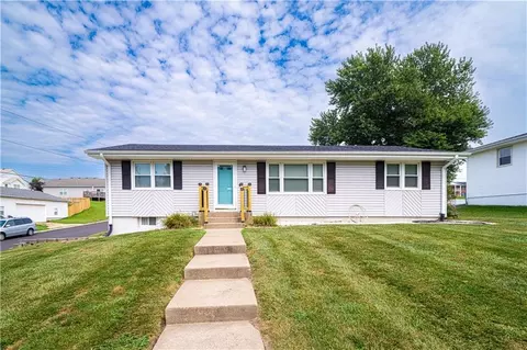3101 S 33rd Ter, Saint Joseph, MO 64503