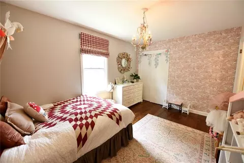 Bedroom - 302 SE Corder St, Lees Summit, MO 64063 photo 2 of 6