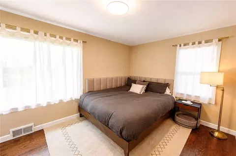 Bedroom - 302 SE Corder St, Lees Summit, MO 64063 photo 6 of 6