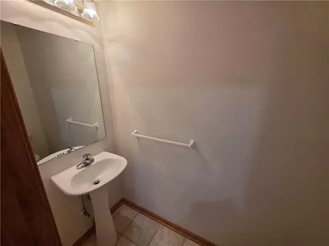 Bath - 404 Blue Grass Dr, Raymore, MO 64083 photo 4 of 4