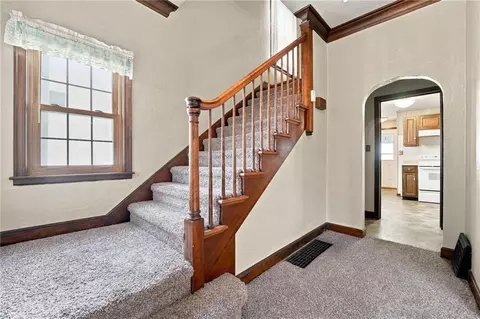 Entry Way - 202 E Main St, Richmond, MO 64085 photo 6 of 7