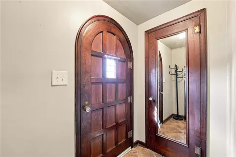Entry Way - 202 E Main St, Richmond, MO 64085 photo 1 of 7