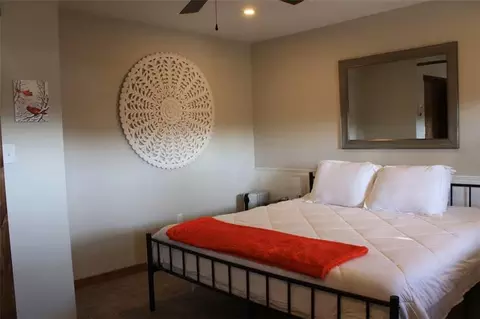 Bedroom - 1105 Vine St, Macon, MO 63552 photo 3 of 5