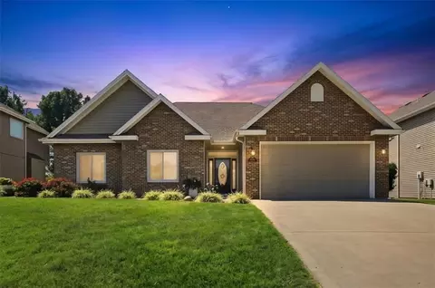13030 NW Ridgeview Dr, Platte City, MO 64079