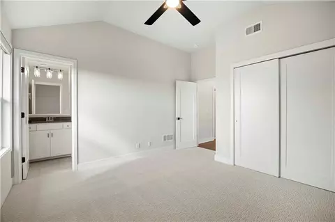 Bedroom - 511 Turnbridge Dr, Raymore, MO 64083 photo 4 of 8
