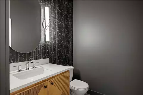 Bath - 511 Turnbridge Dr, Raymore, MO 64083 photo 1 of 9