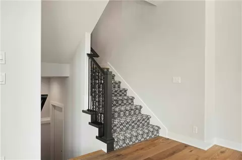 Entry Way - 511 Turnbridge Dr, Raymore, MO 64083 photo 5 of 9