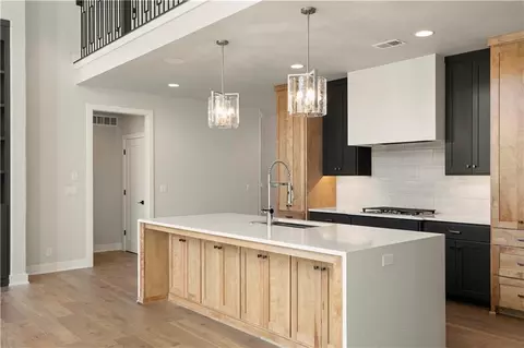 Kitchen - 511 Turnbridge Dr, Raymore, MO 64083 photo 3 of 6