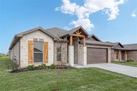 18435 W 195 Ter, Spring Hill, KS