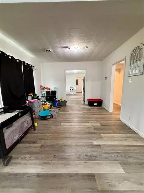 Entry Way - 800 E Hill St, Independence, KS 67301 photo 1 of 3