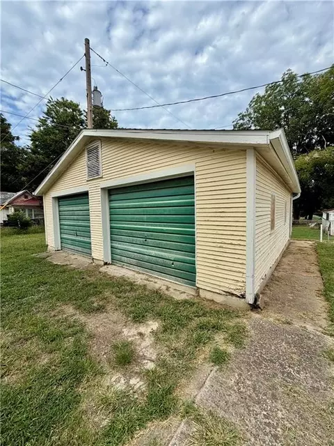 Other - 800 E Hill St, Independence, KS 67301 photo 6 of 7