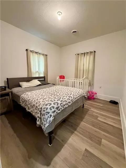 Bedroom - 800 E Hill St, Independence, KS 67301 photo 2 of 2