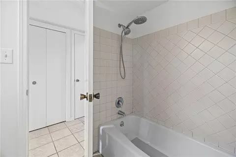 Bath - 503 S Park Dr, Raymore, MO 64083 photo 4 of 4