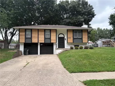 1500 NW 50th St, Blue Springs, MO 64015