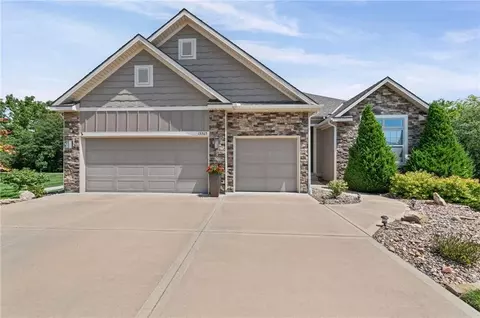 13365 N Silver Ridge Dr, Platte City, MO 64079
