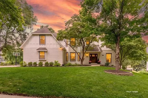 11404 Linden St, Leawood, KS 66211