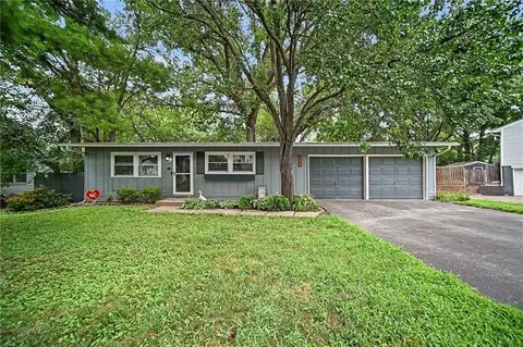 3626 N Lister Ave, Kansas City, MO 64117