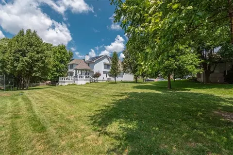 Exterior - 2525 SE Nottingham Dr, Lees Summit, MO 64063 photo 6 of 11