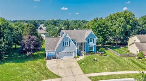 View/Area - 2525 SE Nottingham Dr, Lees Summit, MO 64063 photo 11 of 14