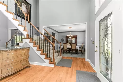 Entry Way - 2525 SE Nottingham Dr, Lees Summit, MO 64063 photo 2 of 5