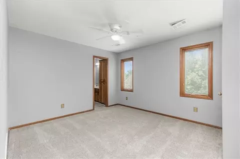 Bedroom - 2525 SE Nottingham Dr, Lees Summit, MO 64063 photo 4 of 5