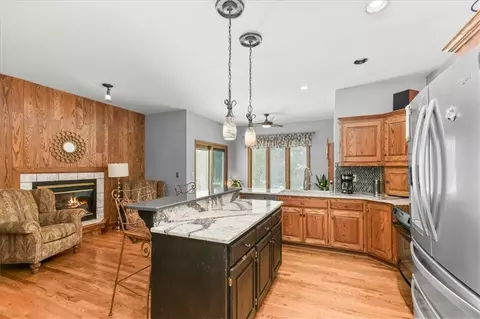 Kitchen - 2525 SE Nottingham Dr, Lees Summit, MO 64063 photo 5 of 7