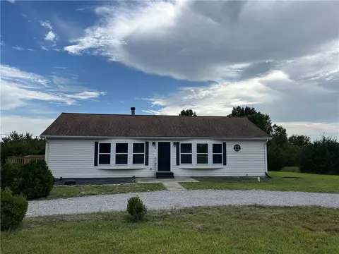 10 Nebraska Dr, Linn Valley, KS 66040