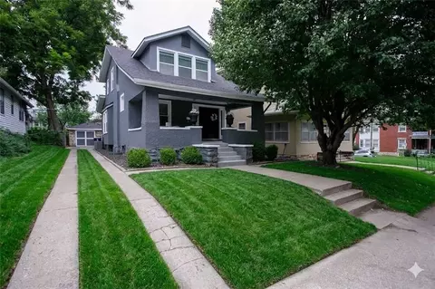 4004 Bell St, Kansas City, MO 64111