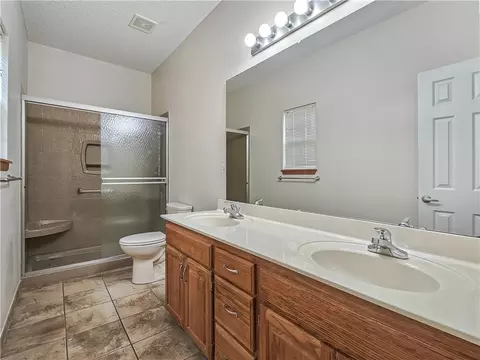 Bath - 2425 NE Old Paint Rd, Lees Summit, MO 64086 photo 2 of 3