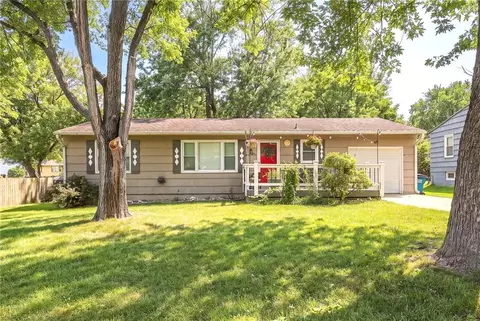 7306 Dearborn St, Overland Park, KS 66204