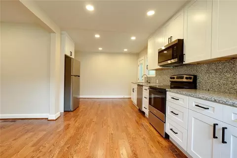 Kitchen - 714 E Gudgell Ave, Independence, MO 64055 photo 3 of 5