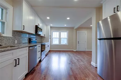 Kitchen - 714 E Gudgell Ave, Independence, MO 64055 photo 4 of 5