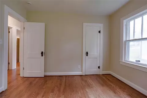 Bedroom - 714 E Gudgell Ave, Independence, MO 64055 photo 8 of 8