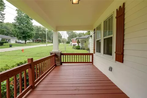 Exterior - 714 E Gudgell Ave, Independence, MO 64055 photo 1 of 8