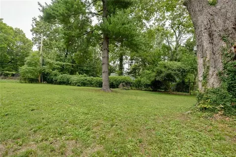 Exterior - 714 E Gudgell Ave, Independence, MO 64055 photo 3 of 8