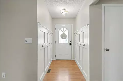 Entry Way - 17 Sandi Cir, Dearborn, MO 64439 photo 1 of 2
