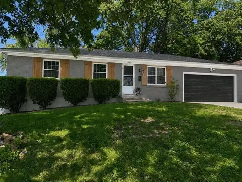 16917 E Cogan Rd, Independence, MO 64055